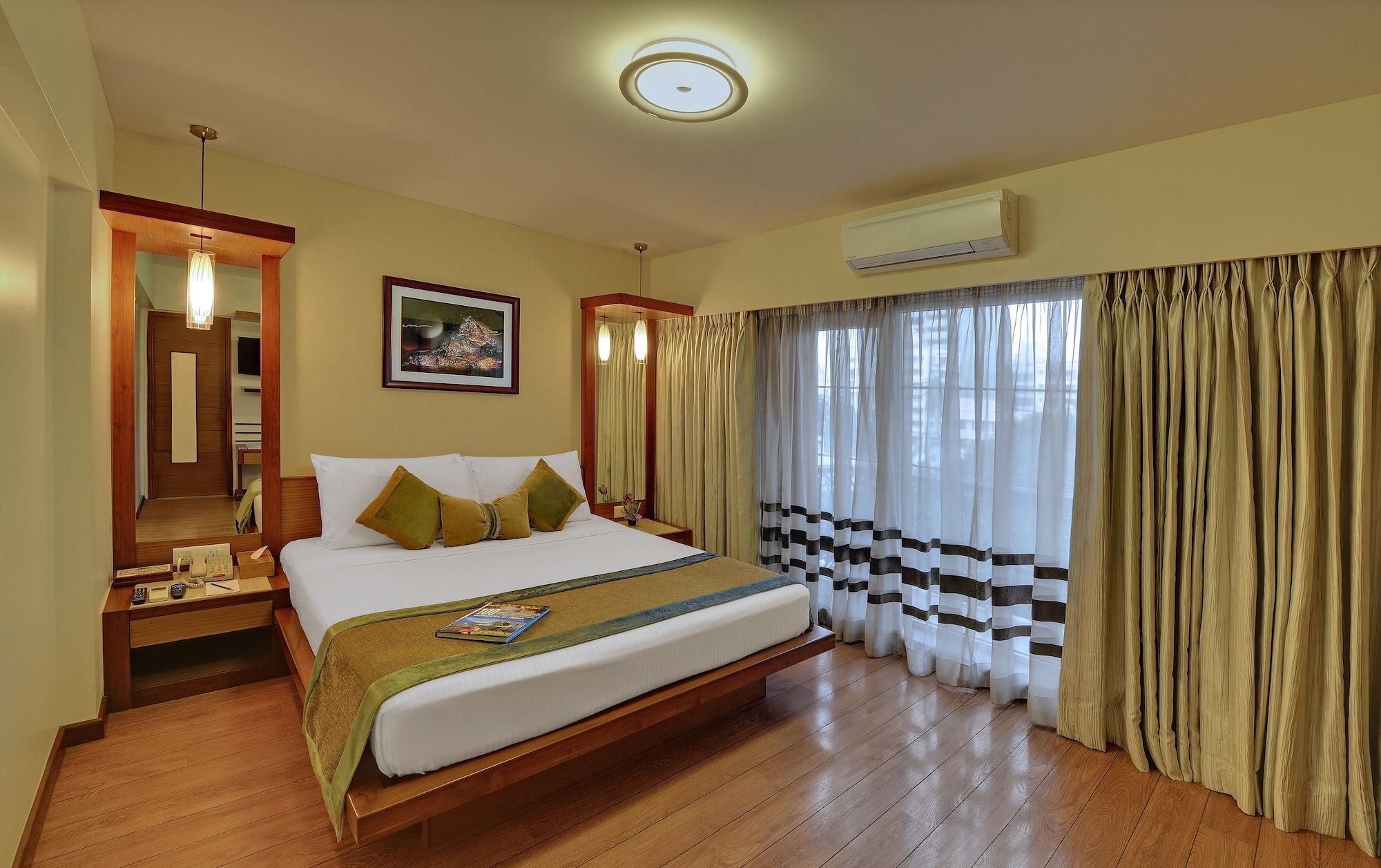 Grand Residency Hotel & Serviced Apartments Мумбай Екстериор снимка
