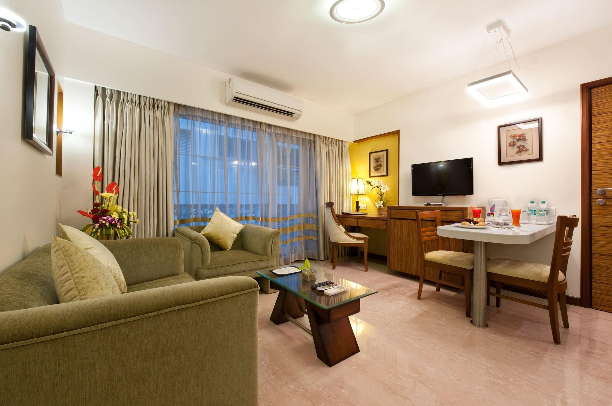 Grand Residency Hotel & Serviced Apartments Мумбай Екстериор снимка
