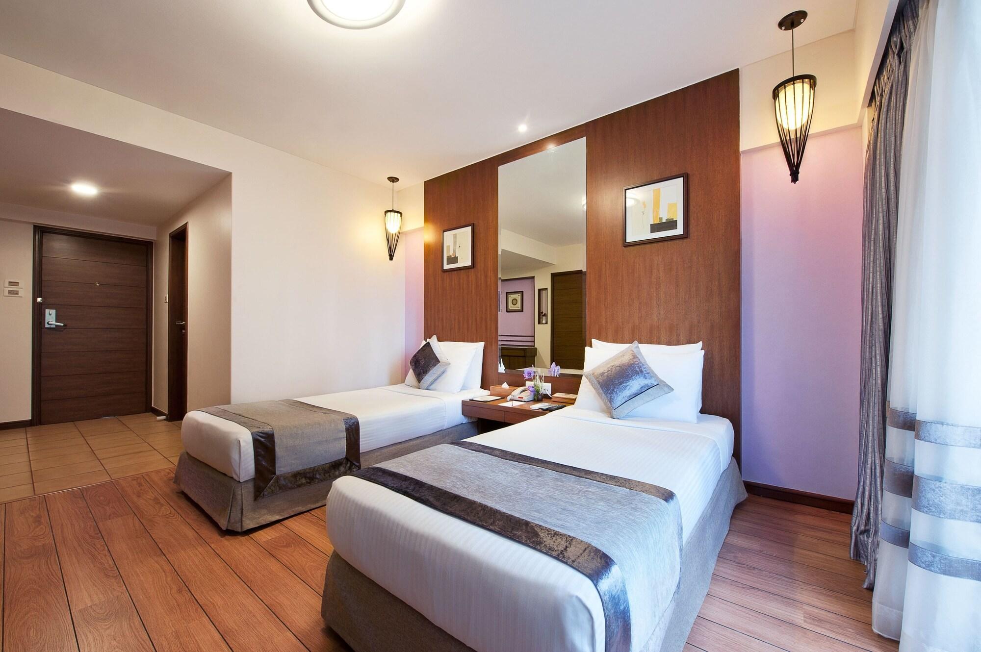 Grand Residency Hotel & Serviced Apartments Мумбай Екстериор снимка