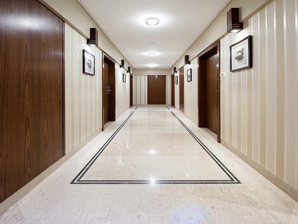 Grand Residency Hotel & Serviced Apartments Мумбай Екстериор снимка