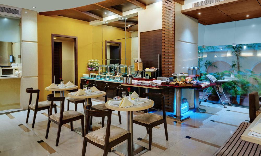Grand Residency Hotel & Serviced Apartments Мумбай Екстериор снимка