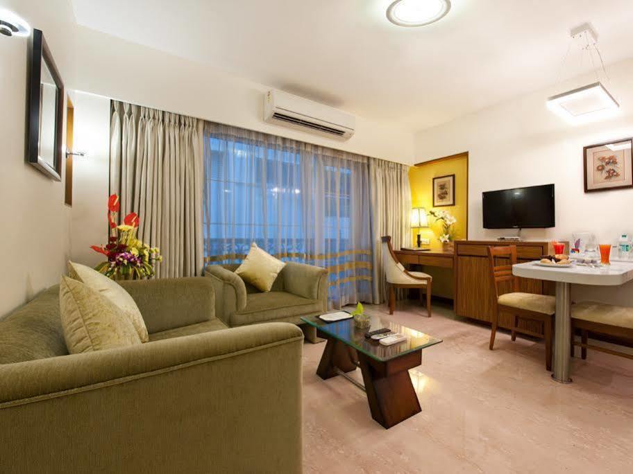 Grand Residency Hotel & Serviced Apartments Мумбай Екстериор снимка